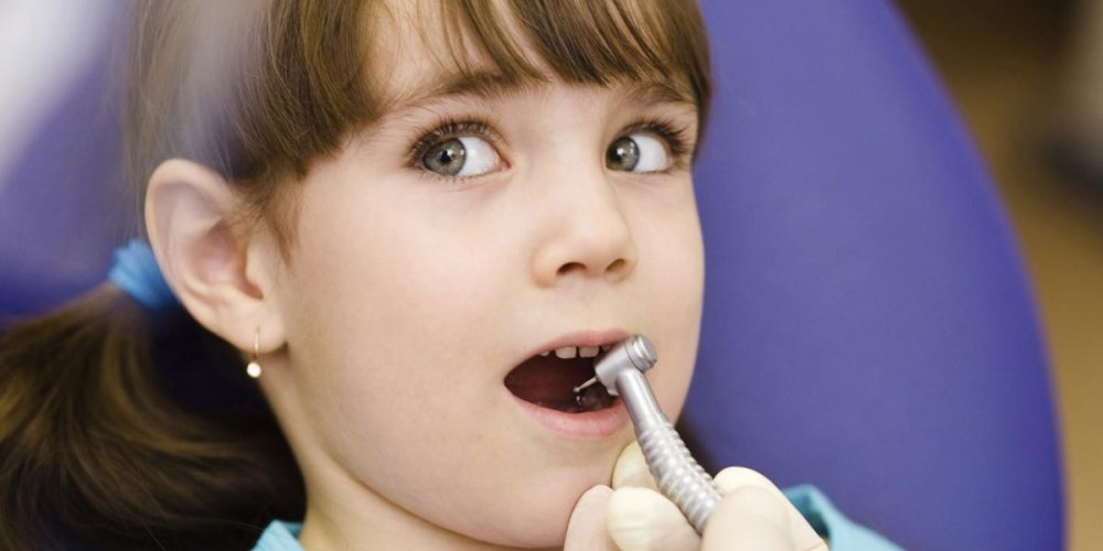 Как подготовить ребенка к посещению стоматолога